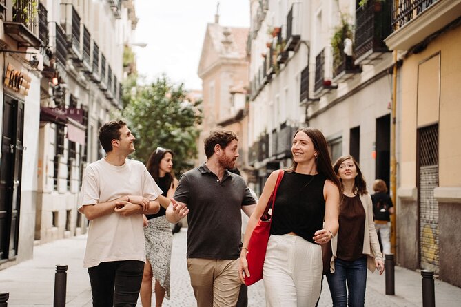 Madrid Evening Tapas and Wine Guided Tour - Why a 6 pm tapas-and-wine route fits Madrid nights