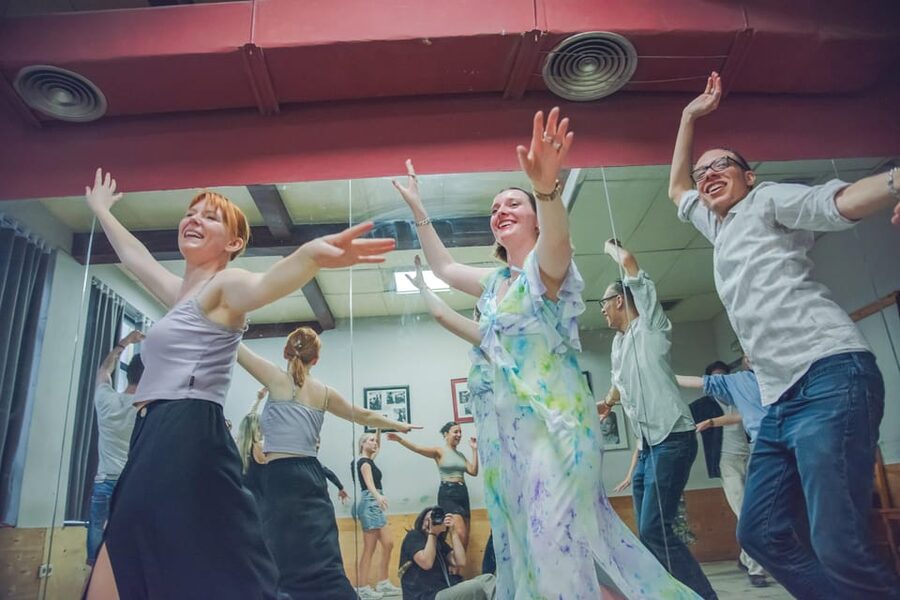 Madrid: Flamenco Class Experience - The optional flamenco show with a drink (extra fee)
