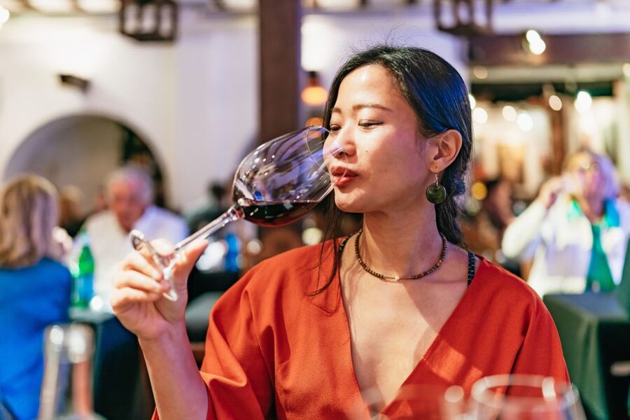 Madrid: Flamenco Show at Corral de la Moreria - Should you book Corral de la Morería Flamenco in Madrid?