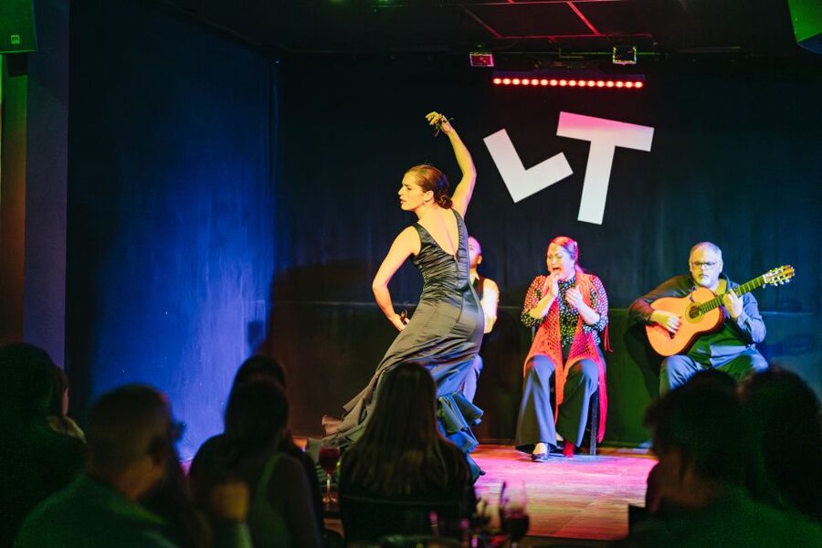 Madrid: Flamenco Show at Tablao "Las Tablas" with Drink - The drink and optional dinner: what you can pair with flamenco