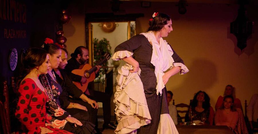 Madrid: Flamenco Show La Quimera with Drinks & Dinner Option - A 19th-Century-Style Flamenco Evening in Madrid