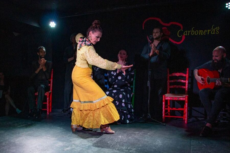 Madrid: Flamenco Show with Tapas and Wine Tour - The Tablao Flamenco show: hour of song, dance, and real intensity