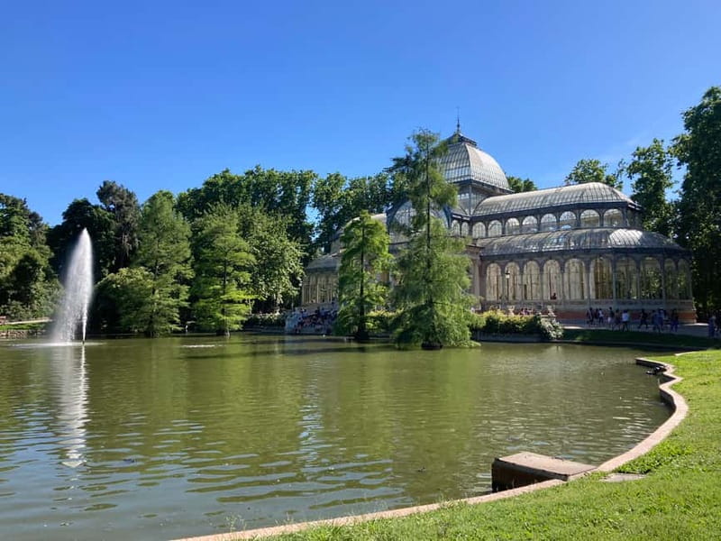 Madrid: Flow Yoga class in Retiro Park - Price and Value: Is $44 Worth One Hour in Retiro?