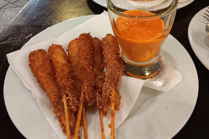 Madrid Food Tour: Tapas, Drinks and Delights with a Local - Meeting in Plaza de Santa Ana: Where the Walk Starts