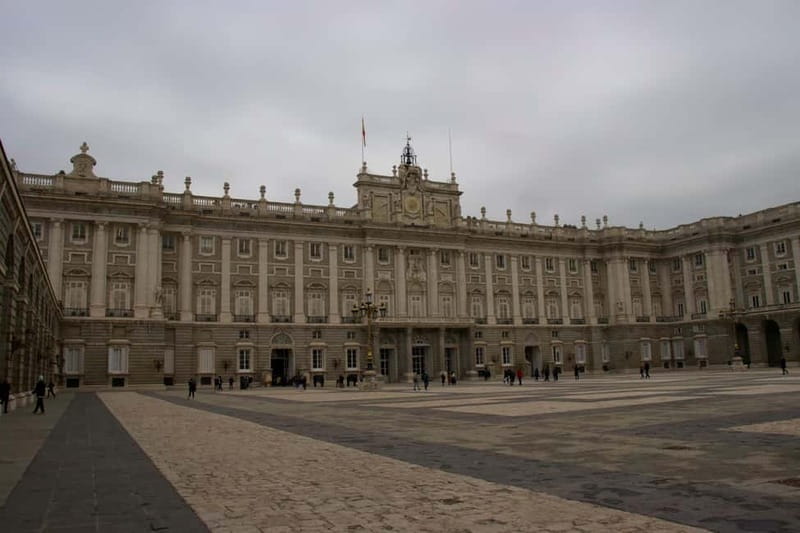 Madrid: From Royalty to Revolution Walking Tour - San Miguel Market and Sobrino de Botín: Tapas with Historical Texture