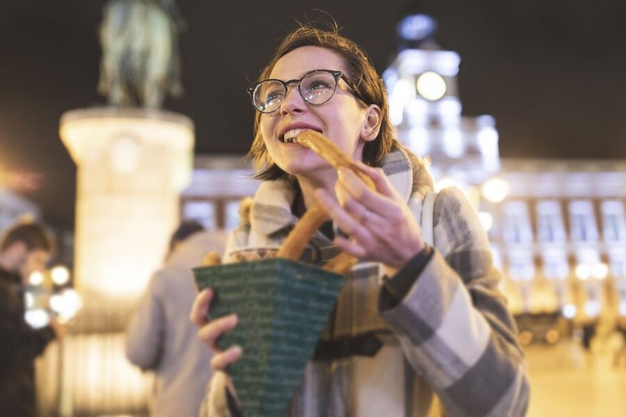 Madrid: Full-Day City Tour with Flamenco Show & Meal - Barrio Walks, Tapas Stops, and the Madroño Drink Moment