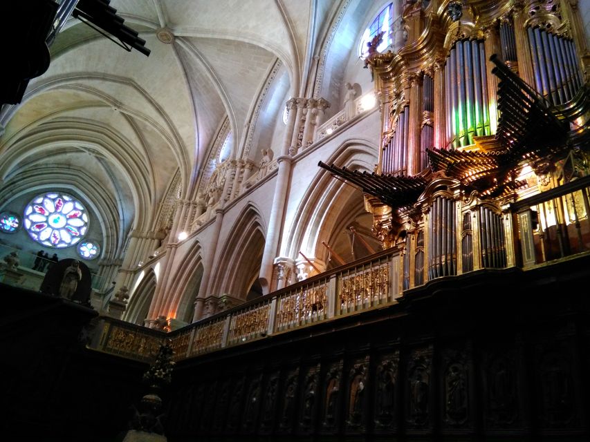 Madrid:Full Day Trip to Cuenca, Cathedral and Hanging Houses - Casas Colgadas (Hanging Houses) and the Museum of Abstract Art