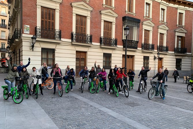 Madrid Fun and Sightseeing Bike Tour - A first-time Madrid overview on two wheels