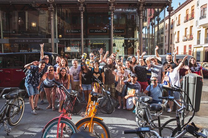 Madrid Fun and Sightseeing Ebike Tour - Estanque Grande: the lake stop where the city noise fades