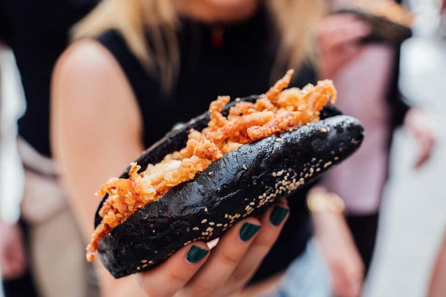 Madrid Guided Food Tour with Tapas and Spanish Wine - Hitting Plaza de los Carros: what the 150 minutes feels like