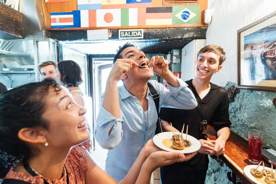 Madrid: Guided Food Tour with Tapas Tastings and Drinks - The route: Plaza de los Carros to Plaza Mayor, via Sol and La Latina