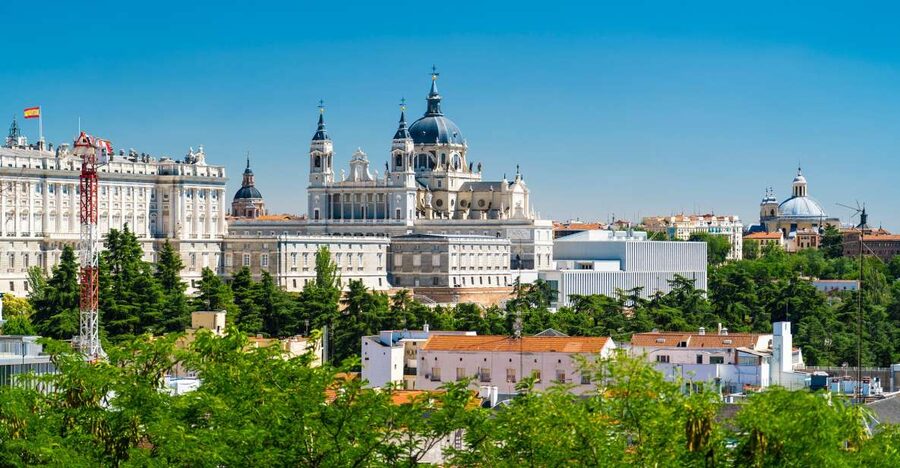 Madrid: Guided Highlights Walking Tour - Key highlights you’ll actually feel