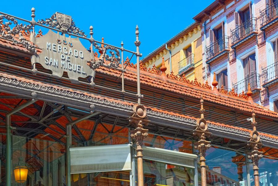 Madrid: Guided Highlights Walking Tour - Mercado de San Miguel: market energy plus quick context