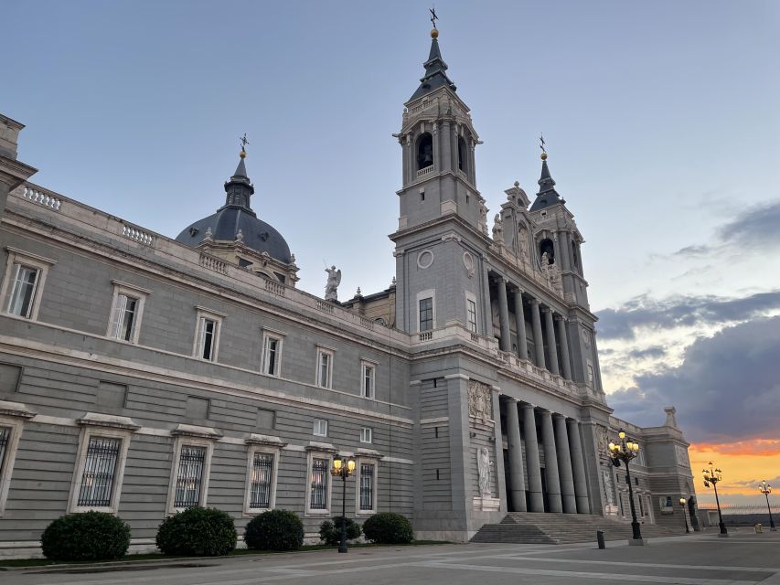 Madrid: Guided Tour of Prado Museum and Royal Palace - FAQ