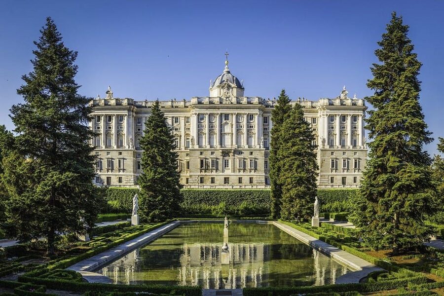 Madrid: Guided Tour of the Royal Palace with Fast Access - Should you book this Royal Palace fast-access guided tour?