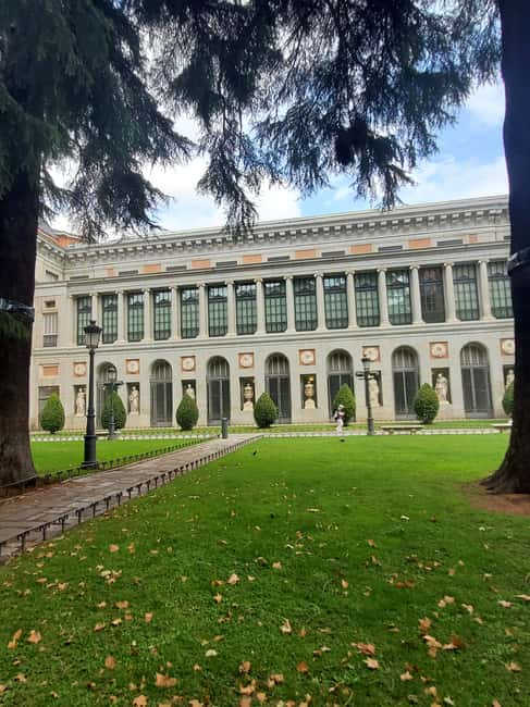 Madrid: guided visit of the Prado Museum with a native Italian-speaking tour guide - Meet at the Goya Statue: Getting Started Smoothly