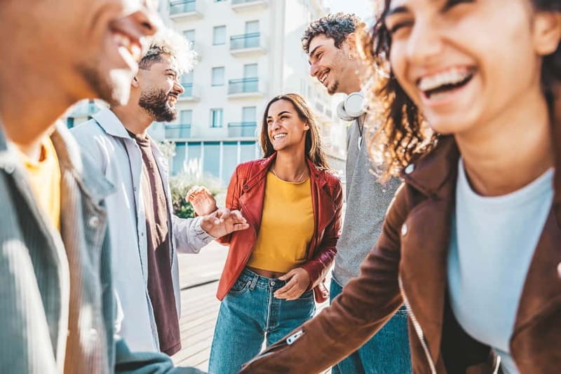 Madrid: Guided Walking Tour with Churros and Hot Chocolate - Why this guided walk makes Madrid easier (and more fun)