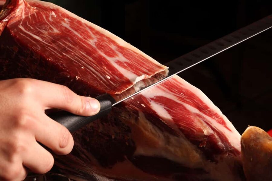 Madrid: Ham Cutting and Tasting Course - The ham cutting course: how to slice like you mean it
