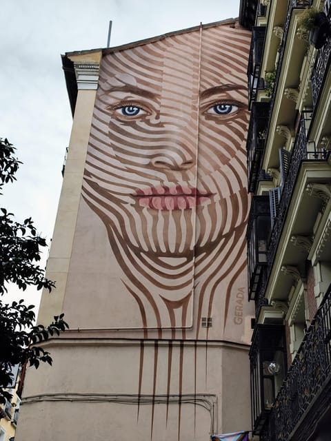 Madrid: Hidden Street Art Tour - Lola Gil’s Trampantojo Cerámico: When Art Pretends It’s Not Art