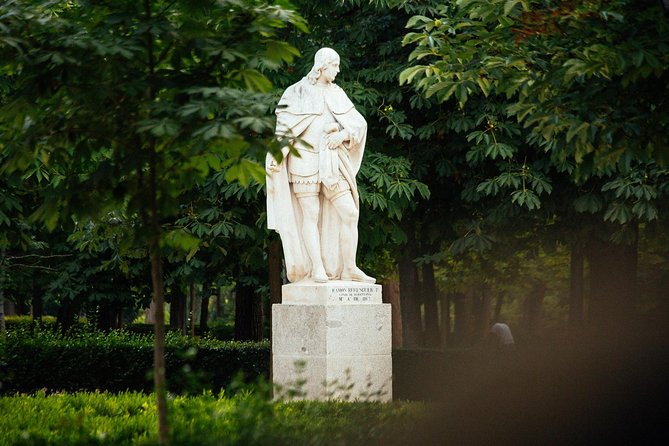 Madrid Highlights and Hidden Gems Private Tour with a Guide - The flexible “extra stop” that depends on your guide’s route