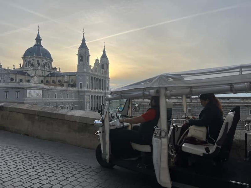 Madrid: Highlights City Tour by Electric Tuk Tuk - Small-Group Comfort: What “Max 8” Means in Real Life