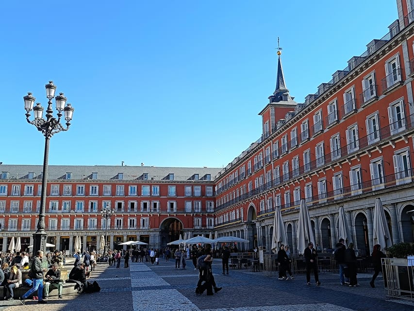 Madrid: Highlights of Madrid Walking Tour - Market of San Miguel: a quick stop for atmosphere and choices