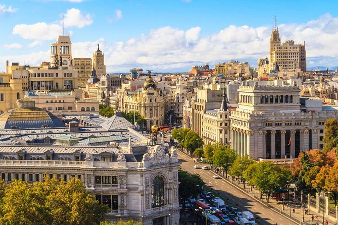 Madrid Highlights Private Walking Tour - Puerta del Sol and the Km 0 Clock Ritual