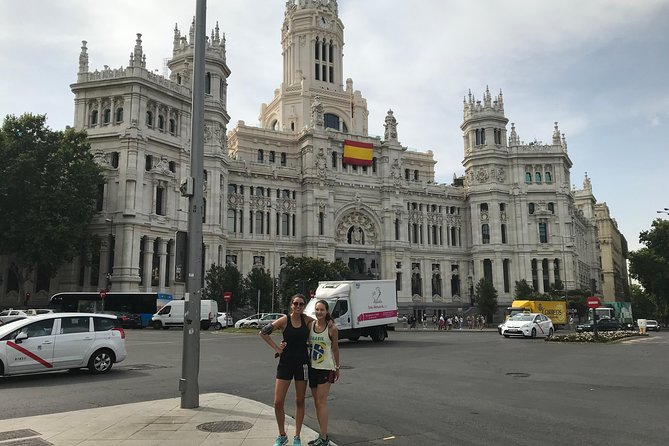 Madrid Highlights Running Tour - Local guides with real momentum (and room for questions)