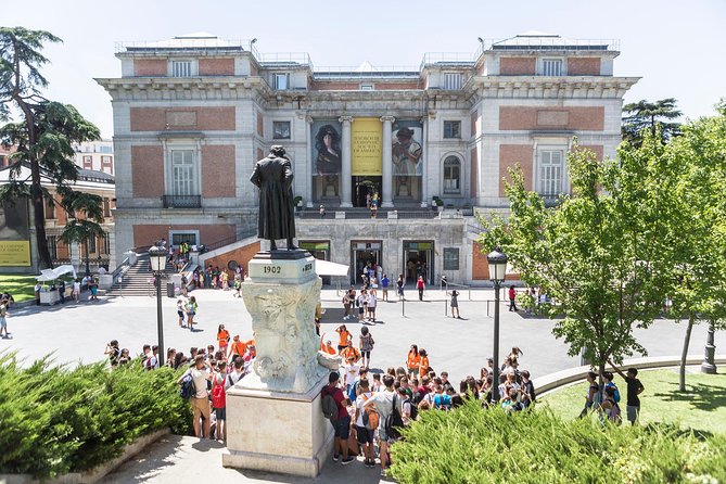 Madrid Highlights Tour with Santiago Bernabeu Stadium Entrance - Royal Palace, Gran Vía, Paseo de la Castellana: The Madrid Side Beyond the Postcard