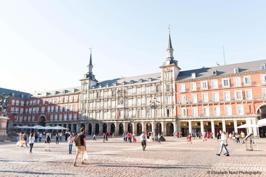 Madrid: Highlights Walking Tour - Culture and Hidden Stories - Getting Your Bearings in Madrid’s Historic Center