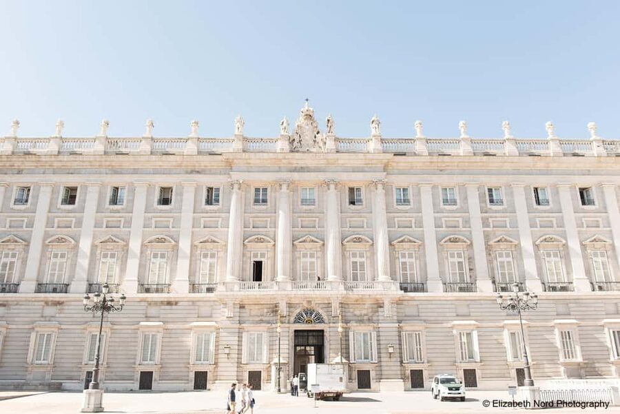 Madrid: Highlights Walking Tour - Culture and Hidden Stories - A Walk Past the Unexpected: Hidden Streets and Cultural Characters