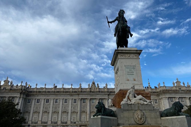Madrid Historic with an architect : Arabs, Austrias and Bourbons - Santiago y San Juan Bautista: a small stop, a big name