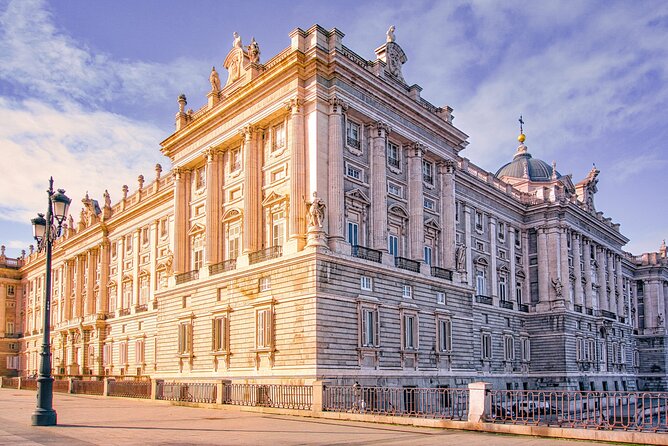 Madrid (Historical Centre) Scavenger Hunt and Self-Guided Tour - Who should book this scavenger hunt?