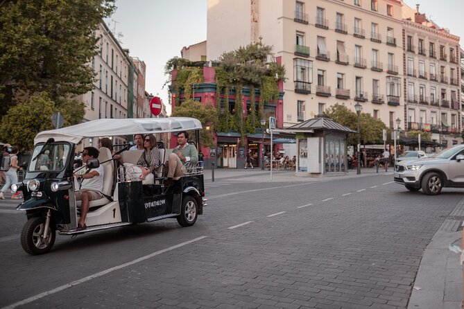 Madrid Historical Tour with Local Guide in Eco Tuk Tuk Private - Getting from the meeting point to your first stop without stress
