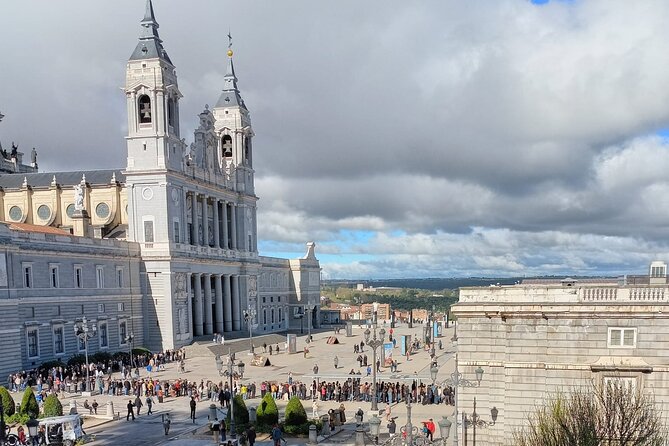 Madrid in Tuk Tuk with Local Guide Included - Key highlights to know before you go