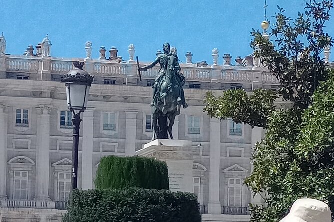 Madrid in Tuk Tuk with Local Guide Included - Why a tuk tuk tour works so well in Madrid