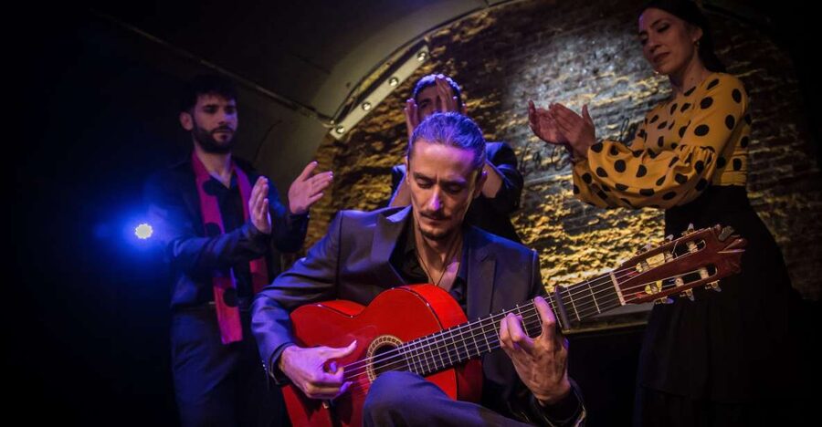 Madrid: La Cueva de Lola Flamenco Show Tickets with Drink - Arriving in Barrio La Latina Near Plaza Mayor and the Royal Palace
