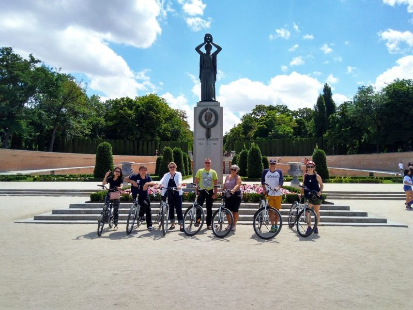 Madrid: Literary Quarter & Retiro Park Electric Bike Tour - Retiro Park by electric bike: why it works so well
