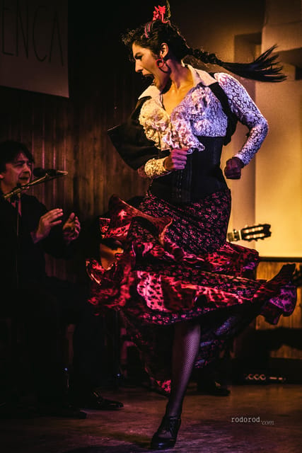 Madrid: Local Flamenco Show at El Cortijo - El Cortijo’s vibe: a basement tablao that feels local