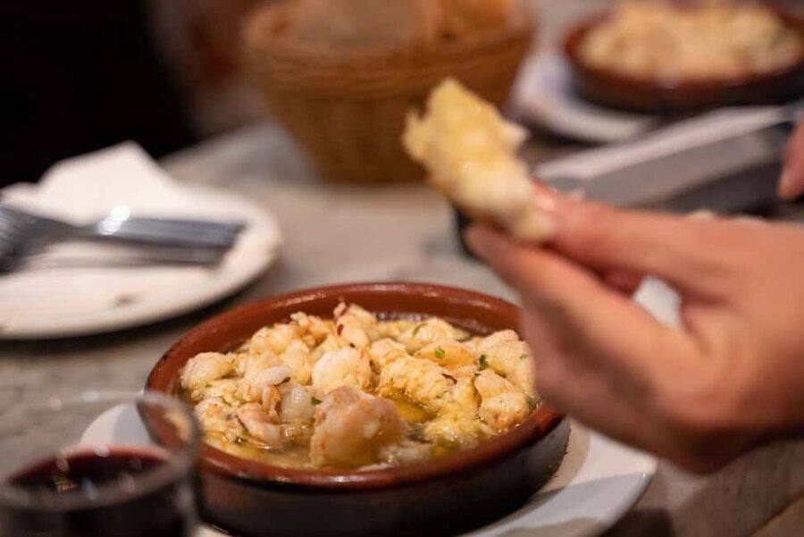 Madrid: Local Tapas, Drinks, and Hidden Gems Walking Tour - Dessert finish near Puerta del Sol: end it the Madrid way