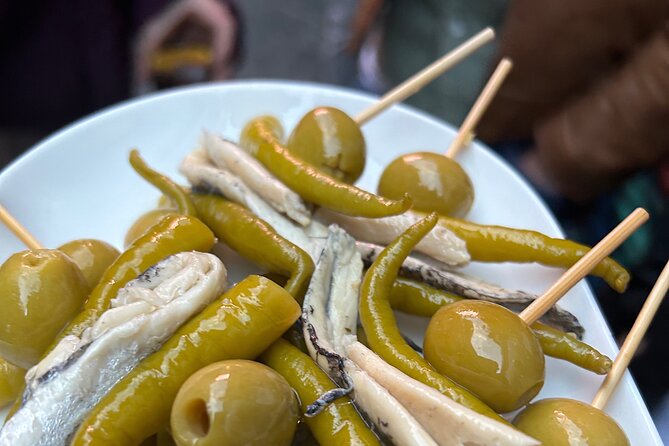 Madrid Local Tapas Tour with Private Dinner and Bottomless Wine - Key things I think you’ll care about