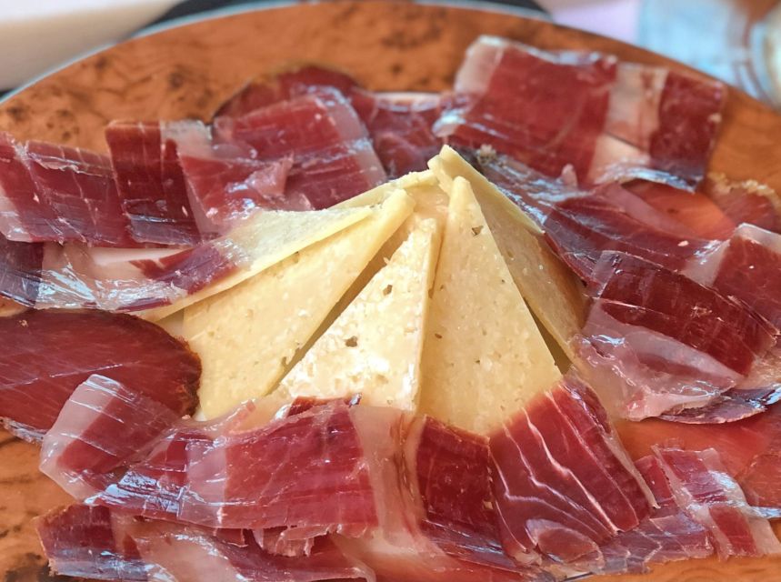 Madrid: Los Porches Flamenco Show with Tapas and Wine Ticket - Why this show feels more authentic than the tourist version