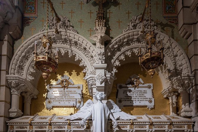 Madrid Medieval Small Group Tour - Tapa and drink: a smart way to close the loop