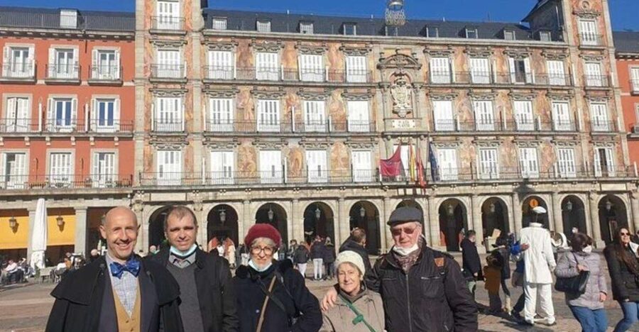 Madrid: Must-See Attractions Walking Tour - Plaza de la Villa: Architecture’s Time Machine