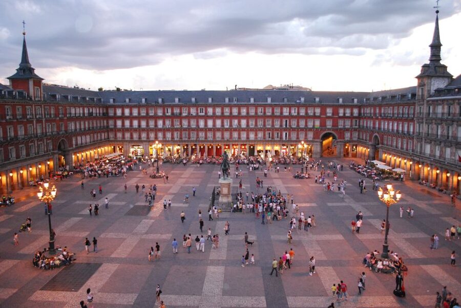 Madrid: Mysteries and Legends Tour - Freemasonry and Secret Societies: How the Tour Connects Power to Story