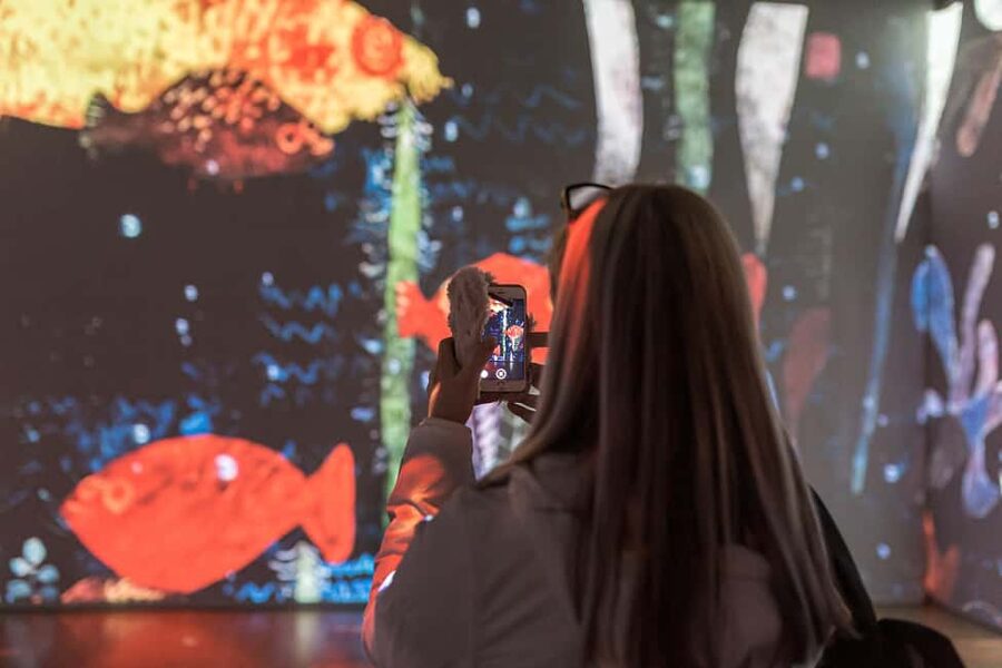 Madrid: Nomad Immersive Museum - De Monet a Kandisky - VR glasses and the infinite corridor: perception tricks you can feel