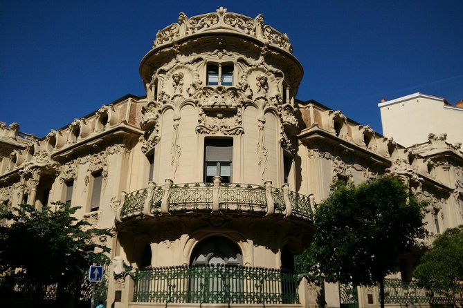 Madrid off the Beaten Path: Private Walking Tour (Customizable) - Stop-by-stop: what each area gives you