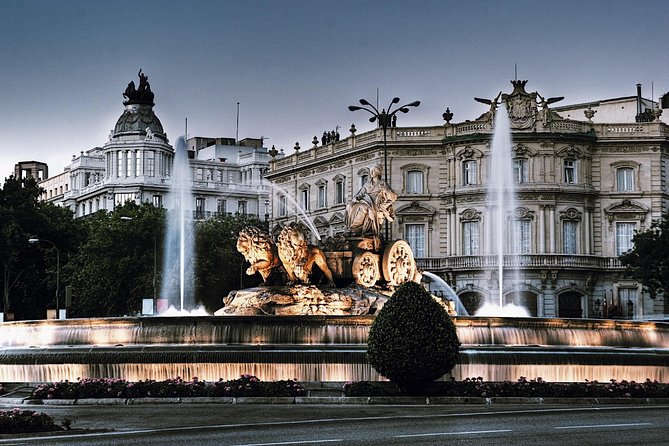 Madrid Old City Guided Exclusive Guided Walking Tour - Royal Palace of Madrid: The Big Name You See First