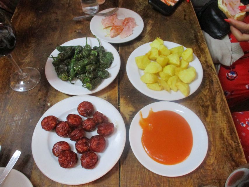 Madrid: Old Madrid Walking Food and Wine Tour - The guide matters: the Carmen factor and why history lands better on a tasting walk