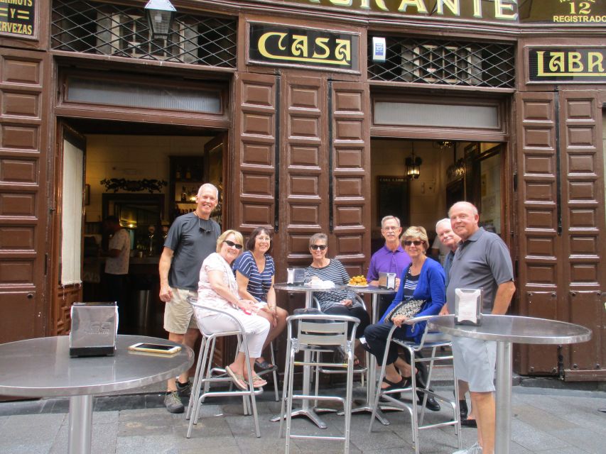 Madrid: Old Madrid Walking Food and Wine Tour - Dessert plan: churros con chocolate as the payoff
